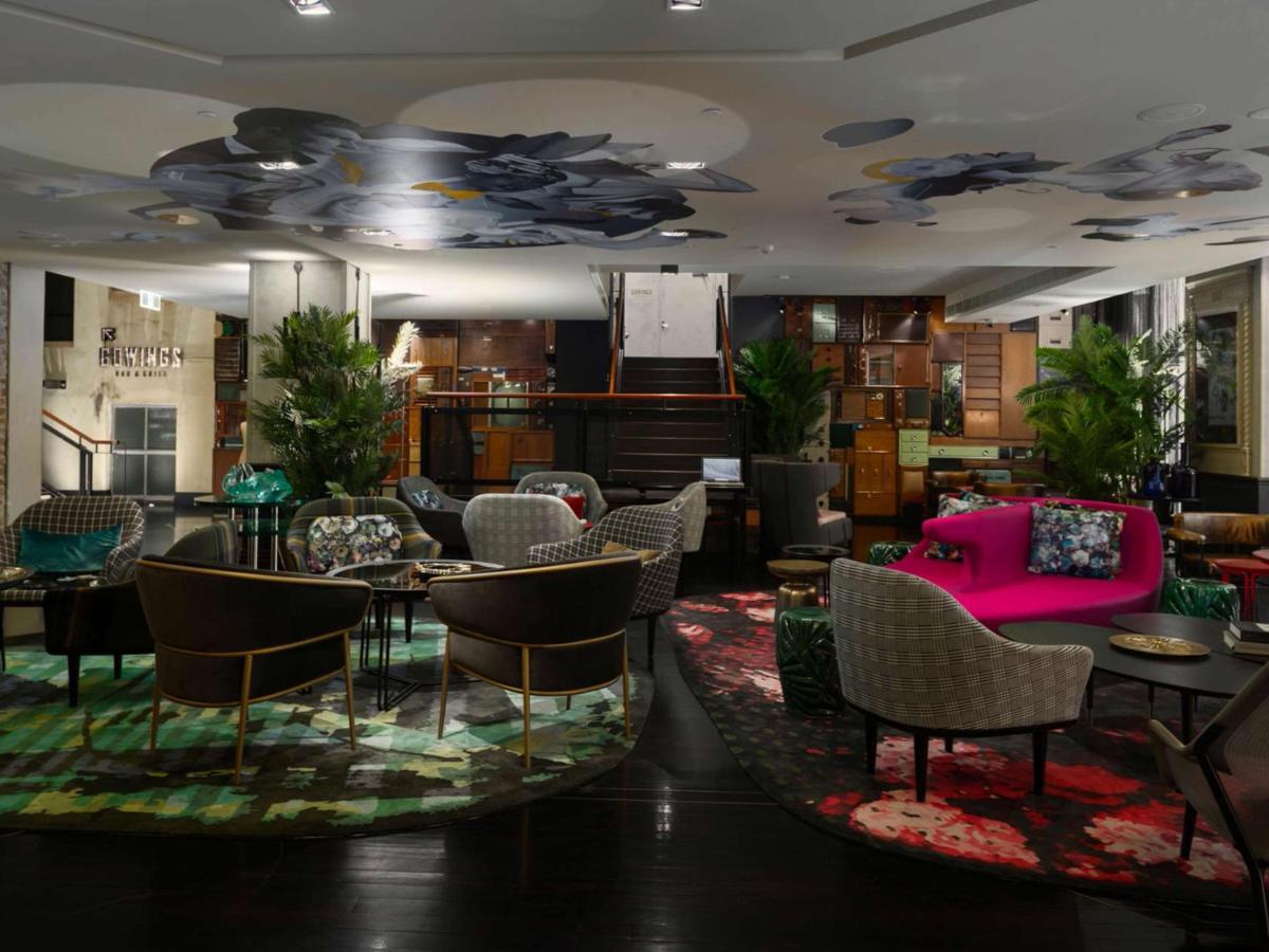 คิวทีซิดนีย์ Hotel ภายนอก รูปภาพ The lobby of the hotel