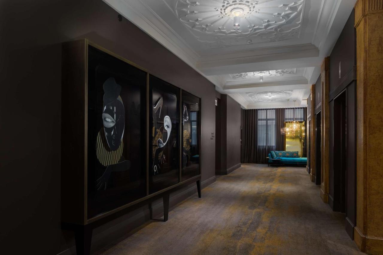 คิวทีซิดนีย์ Hotel ภายนอก รูปภาพ The hotel's interior